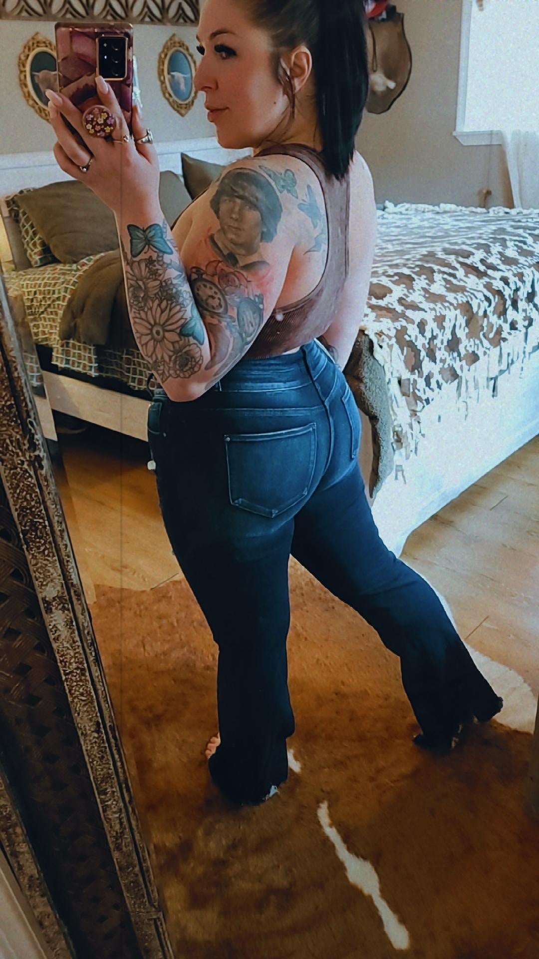 Tori Mid Ride Flare Jean