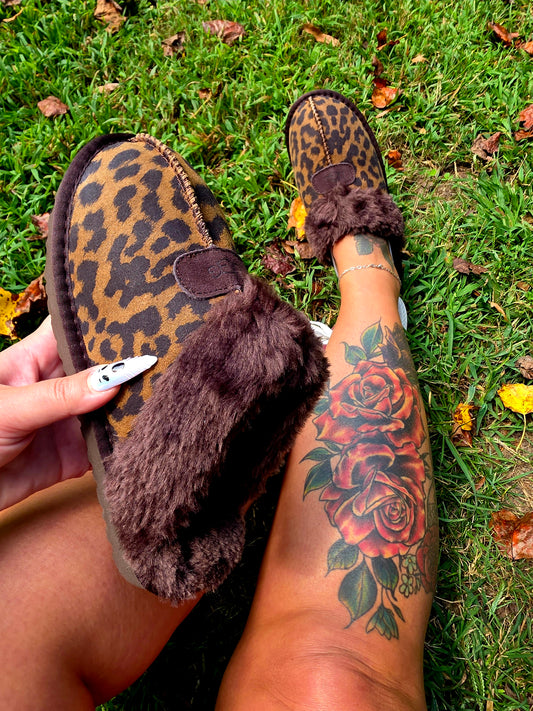 Cheetah Print Slippers PREORDER ITEMS PLEASE READ DESCRIPTION CAREFULLY