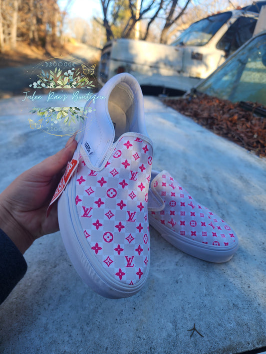 Hot Pink Shoses PREORDER ITEMS PLEASE READ DESCRIPTION CAREFULLY