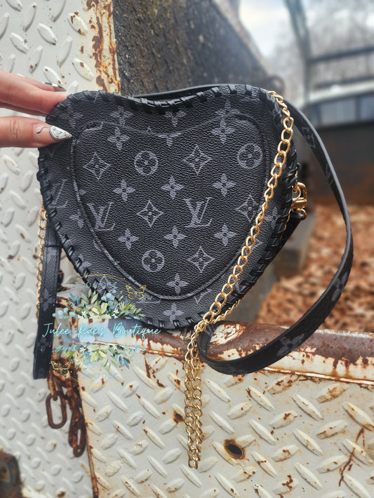 Black Heart Handbag PREORDER ITEMS PLEASE READ DESCRIPTION CAREFULLY