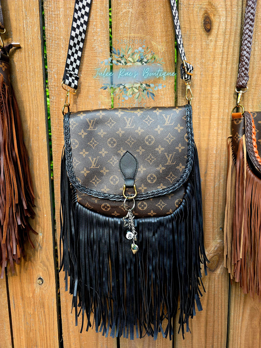 Bougie 8 Ball Handbag
